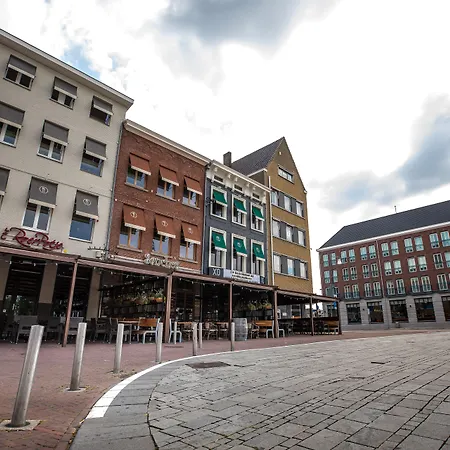 Hotel Roermond Next Door-2